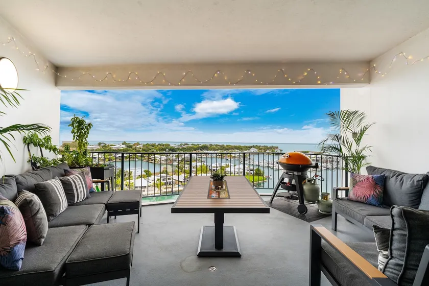 Harbour Haven Penthouse: Marina view, Balcony, BBQ - Image 1