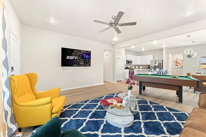 Stylish Charming 3BD/2BA King bed close to TexTech - Image 1