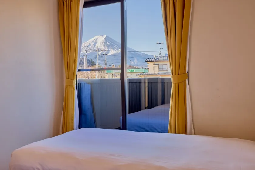 A relaxing stay at the foot of Mt. Fuji. A convenient accommodation for sightseeing. - Image 1
