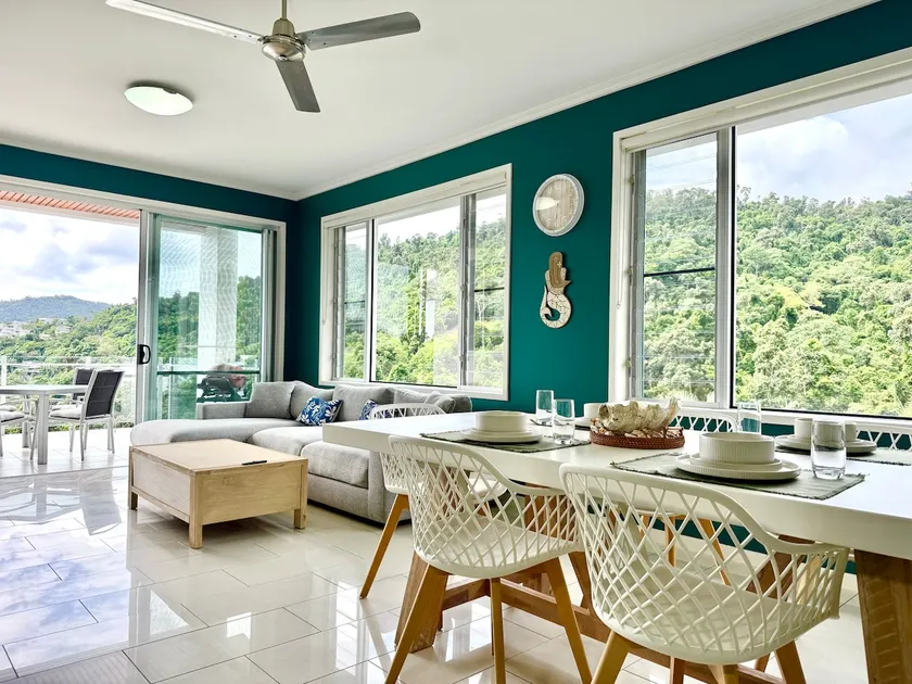 Blue Emerald Apartment “Beautiful Panoramic Views” - Image 1