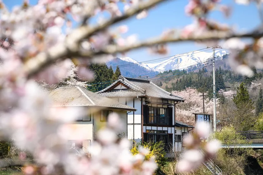 [River x BBQ x Popular Station] Enjoy nature! Ancient house for rent | 16 people - Image 1