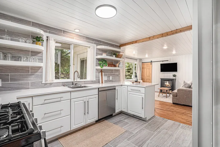 House 7 mins to Beach and Douglas- Hot tub - Image 1