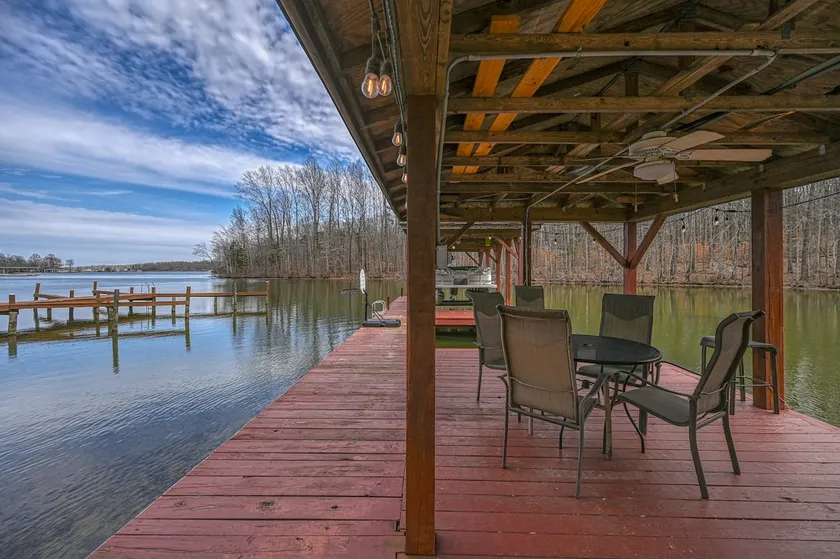 Lakefront Bliss | Private Dock & Lake Access - Image 1