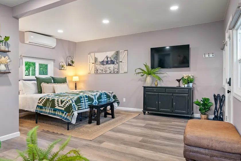 The Eagle's Nest - perfect location, very walkable - Image 1