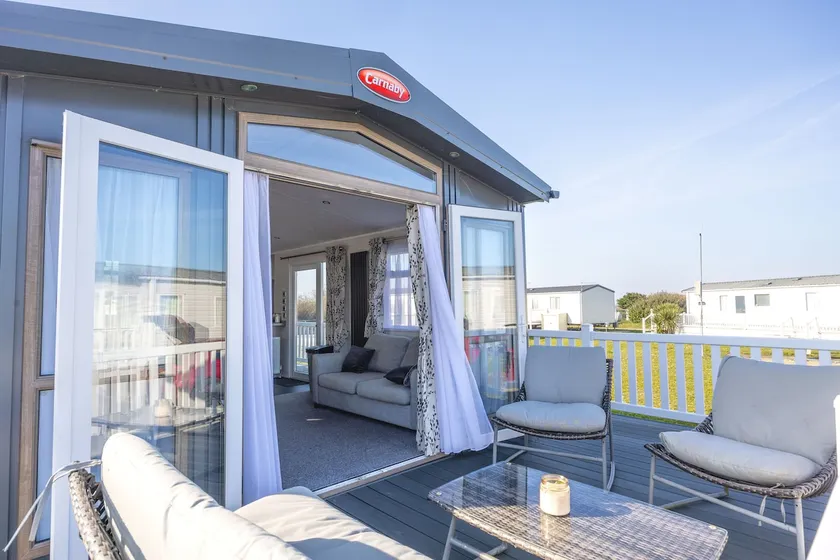 Luxury 2 Bedroom 6 birth & Wifi, New Romney Beach - Image 1
