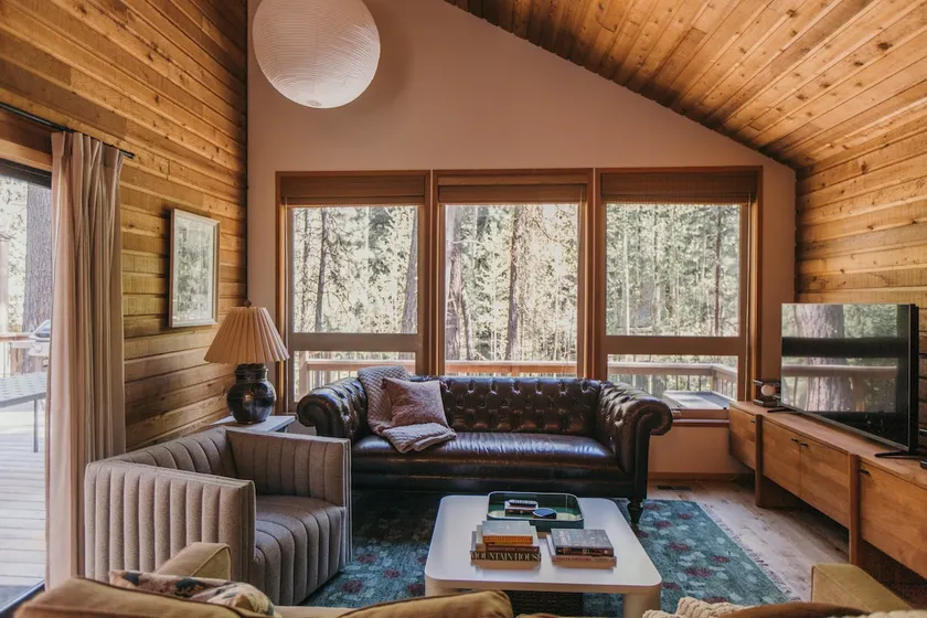 Pet Friendly Cabin w/ AC- King Beds -Walk to Pool - Image 1