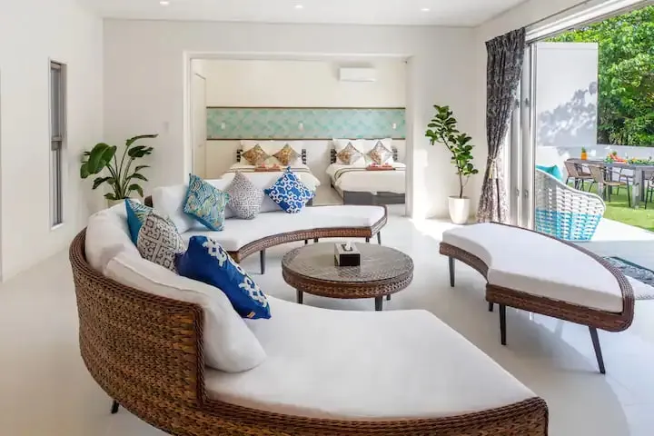 1-minute walk to Kouri Beach! 20-minute drive to JUNGLIA! Villa with beachside jacuzzi! - Image 1