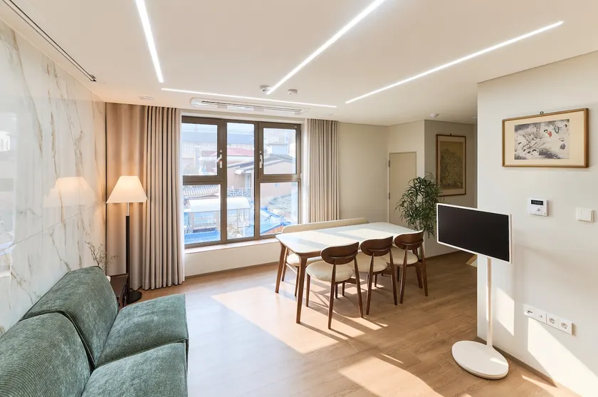 [32gaya] Gyeongbokgung Palace Multi-storey + New Stay | Family Recommended | Inwangsan View | Jongno Official Certified Accommodation - Image 1
