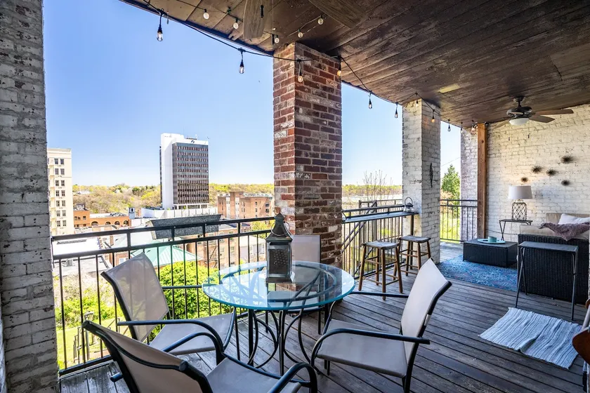 Private Loft w/Covered Deck Overlooking Downtown - Image 1