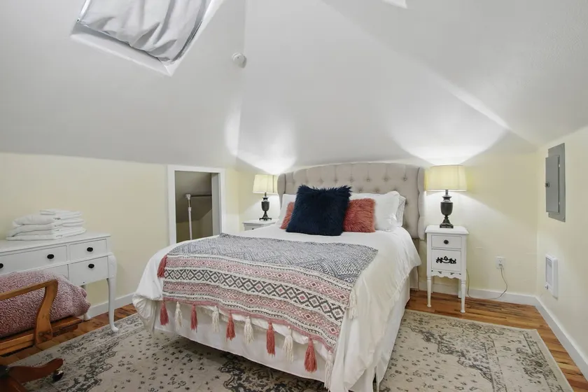 Vancouver Tiny House 8 - Image 1
