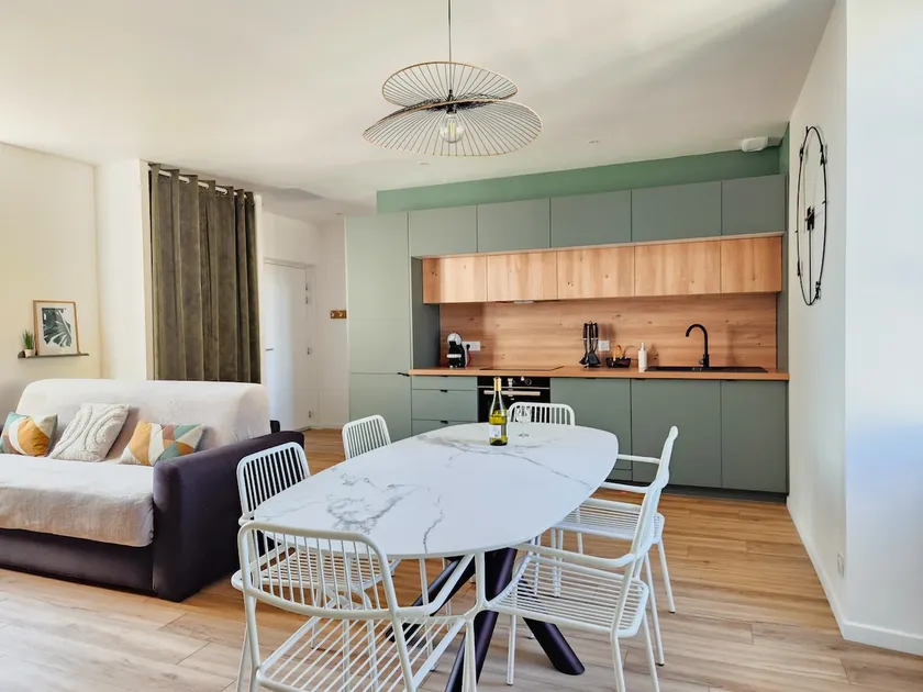 The Bright - 2 bedrooms / 2 bathrooms - 6 people - All comforts - Image 1