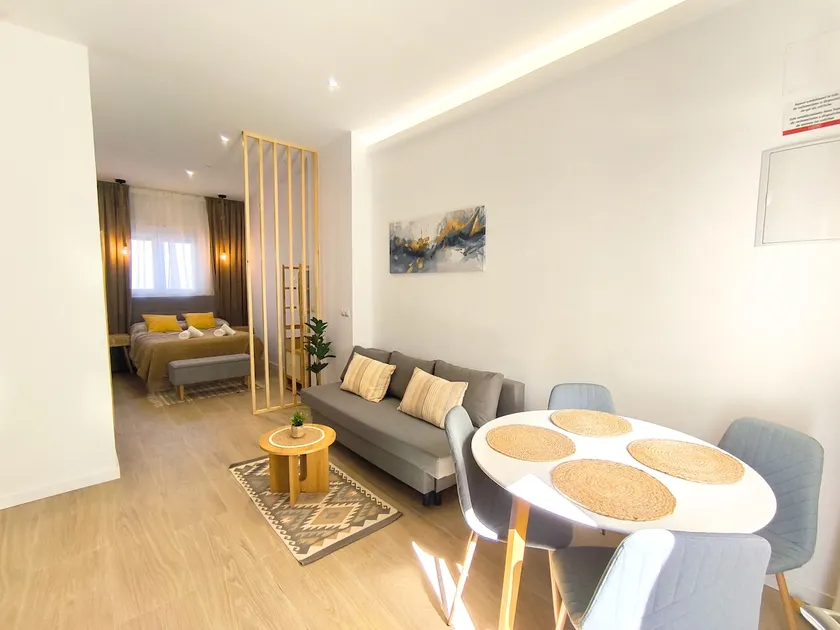 NEW Sunny and Quiet by ValenciaGOapartments - Image 1
