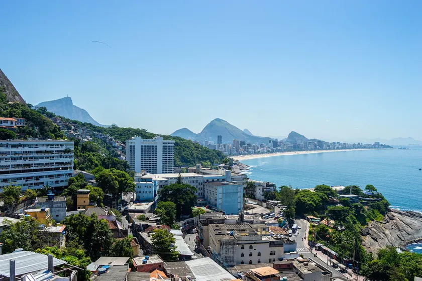 Ap Vidigal Favela Experience - Image 1
