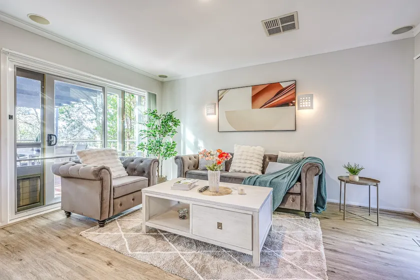 StayAU Gorgeous 5BR Pet Friendly BBQ Home Geelong - Image 1