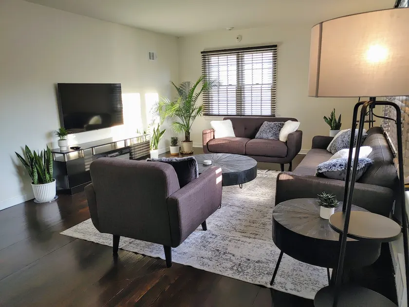 Comfy Hideaway in Merriam - Image 1