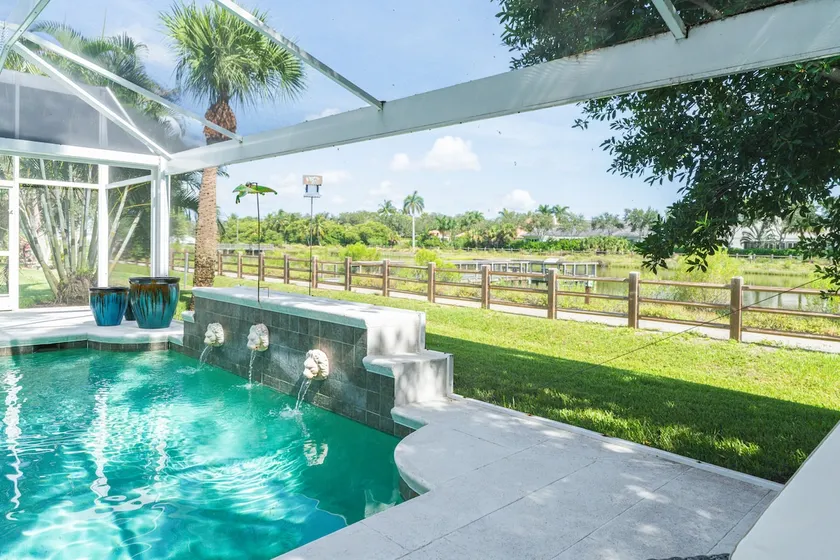 Luxury Coastal Sanctuary • Heated Pool • Wildlife - Image 1