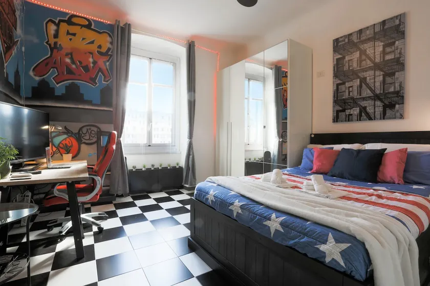 5 min to treins • Smart Work • 1G WiFi • 3 Bedroom - Image 1