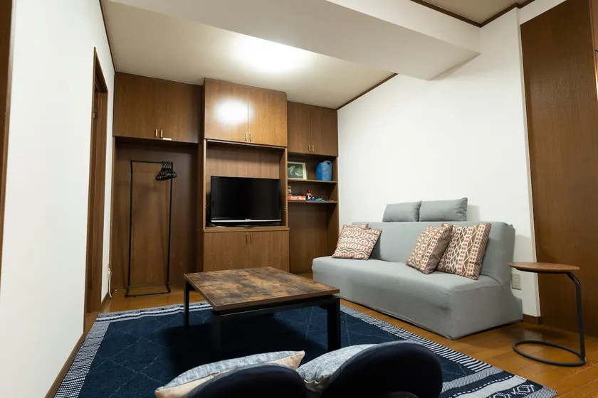 For families and groups - up to 8 people OK | Quiet house in Takamatsu, KU | Singles are also welcome - Image 1
