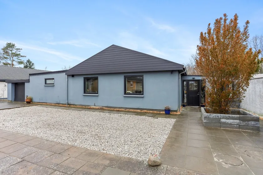 Large newly renovated house in Vadum close to airport - Image 1