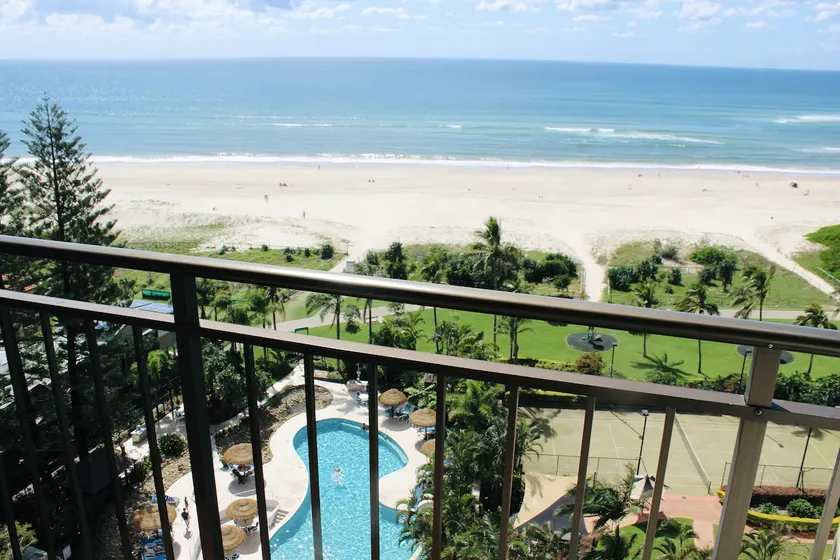 Beachfront stay@The Salty Palm! Book for summer! - Image 1