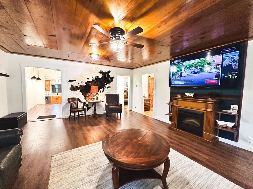 Rodeo Ranch: Fully Renovated, Shuffleboard, Groups - Image 1
