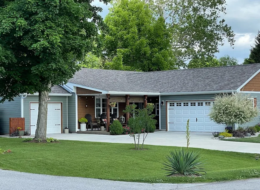 Comfortable Lakeview Retreat/Close to GRAND PARK - Image 1
