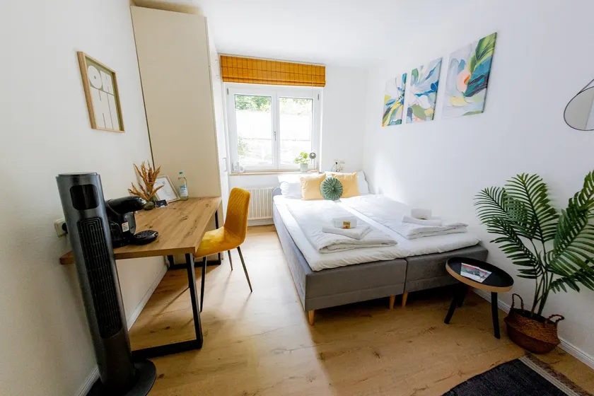 Studio: Uni & Old Town within Walking Distance - Image 1