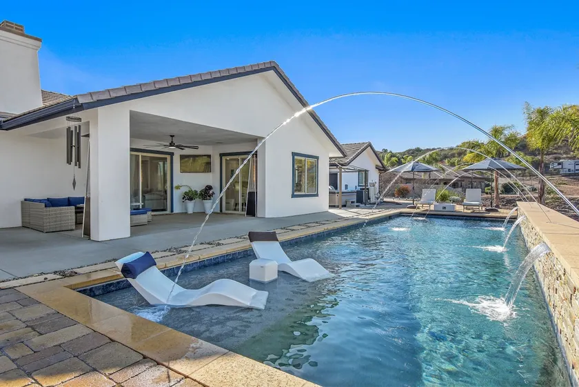 Luxury Escape | Heated Pool/Spa • Views + Events - Image 1