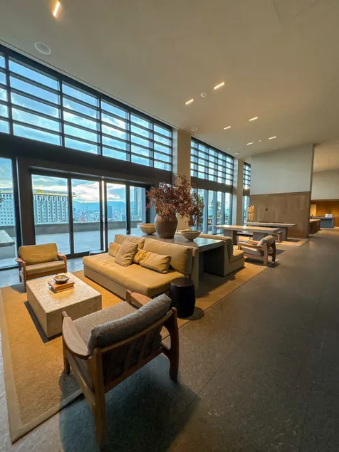 Renovation l Spectacular view l Pool l Gym l Spa. - Image 1