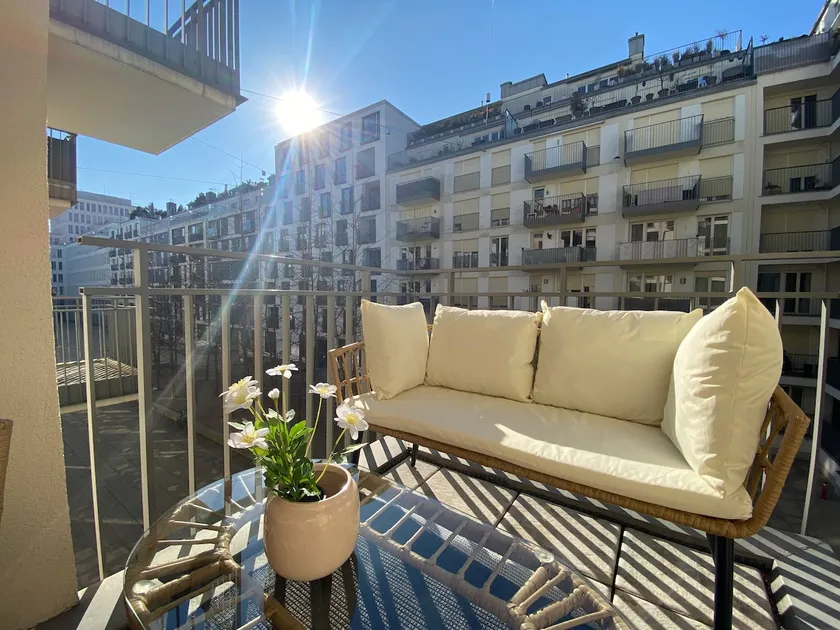 Flatista Homes - Nymphenburg Suites - Image 1