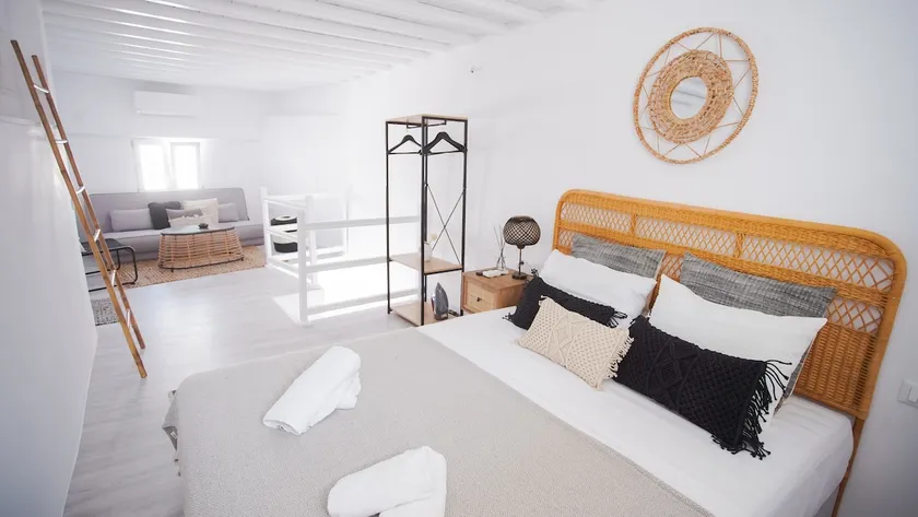 Oculus Mykonos Venice Suites by Live&Travel - Image 1