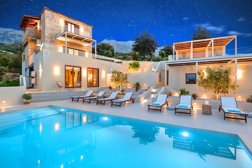 Soluna Villa - Image 1