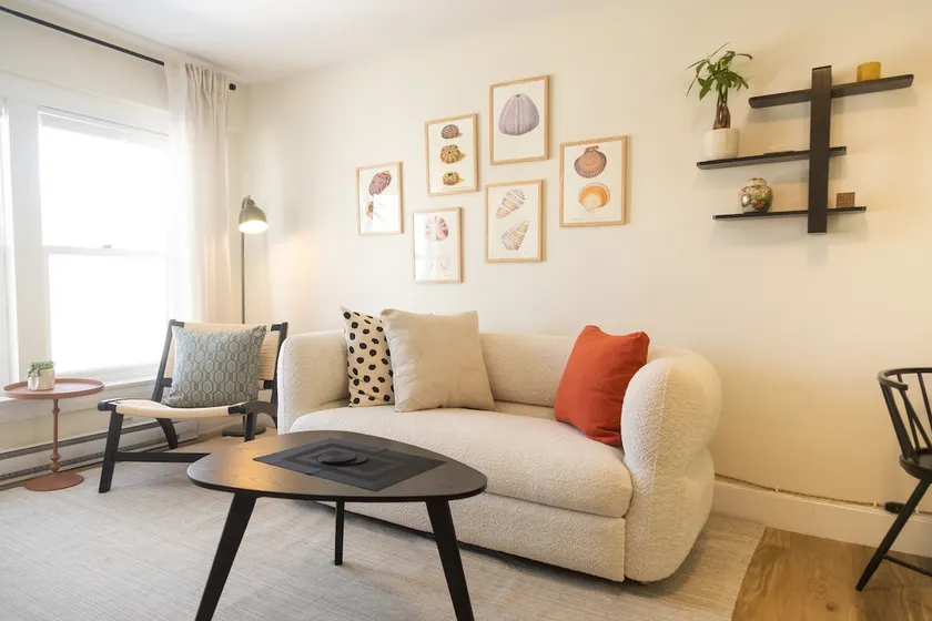 Peaceful & minutes from Old Port w/private parking - Image 1