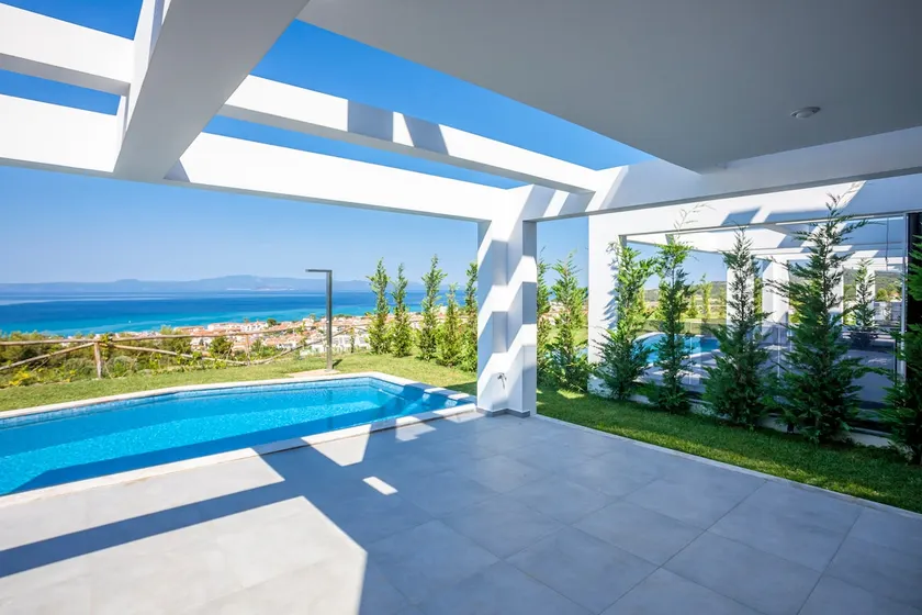 Sunshine Villa Private Heated Pool |Sunrise Villas - Image 1