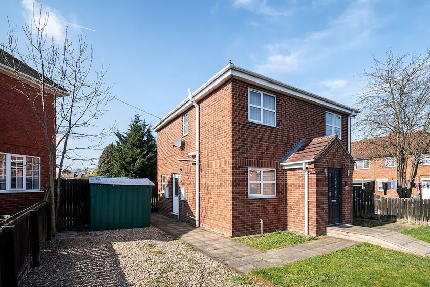 4BDR house,8 guests, Contractor Stays , Holiday home, Free Parking, Reliable WiFi, Worksite and Amenities Nearby! - Image 1