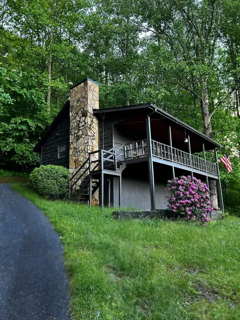 Mountain Memories - Image 1