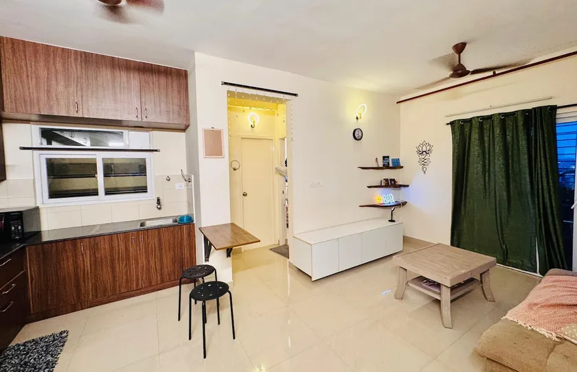 Gharbar Highrise 10th floor city view Maduravoyal - Image 1