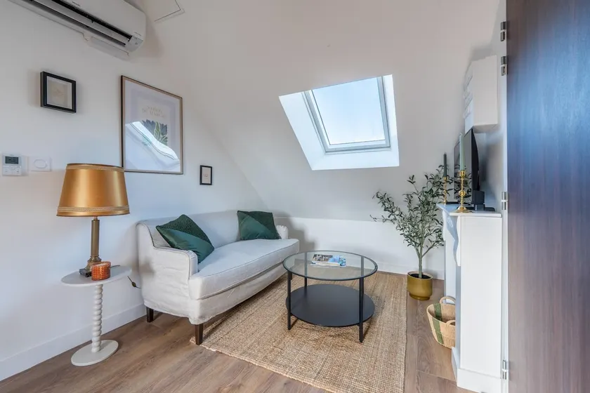 • L'Haussmannien • T2 one bedroom - Image 1