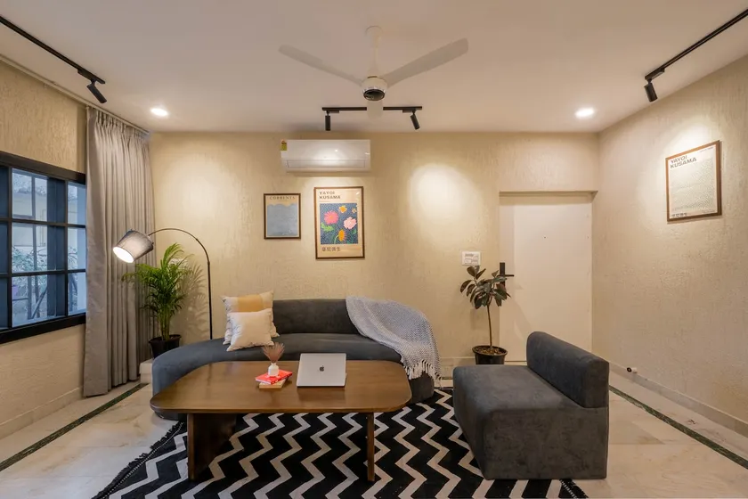 Ultra Luxury 3BHK Stylish Apartment, Walk to Taj Mahal, 1500SQFT - Image 1