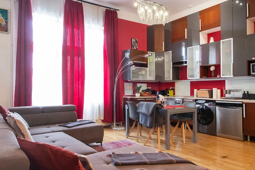 Millenaris Apartment - Image 1