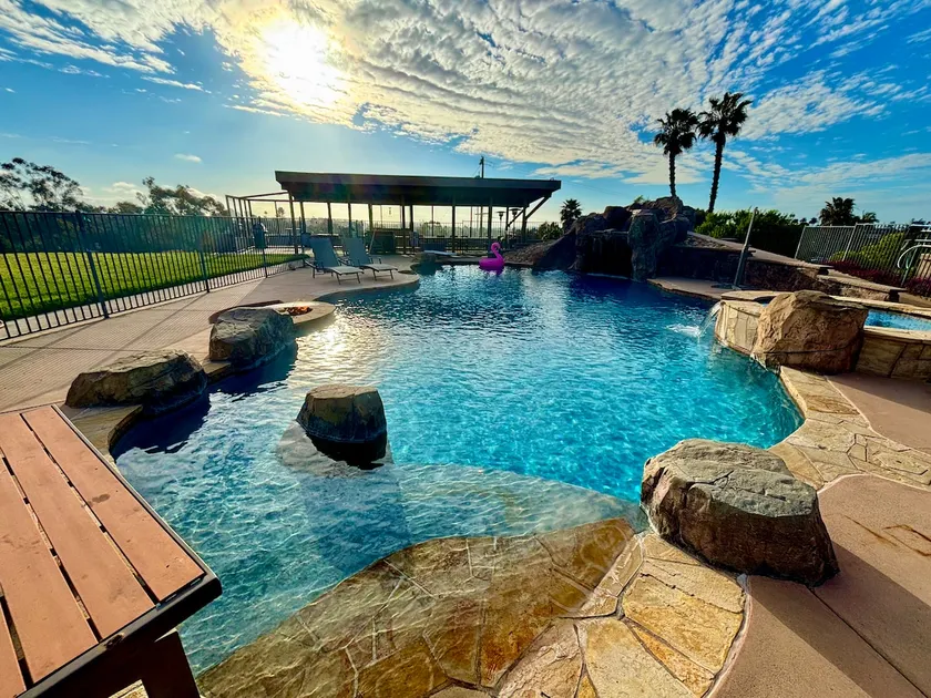 Sierra Mar Estate - Image 1