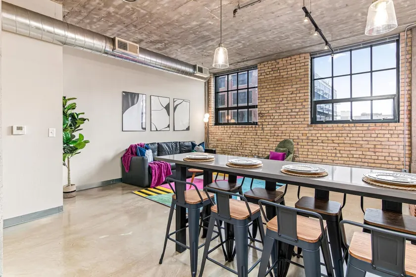2KBD2BA Steps from Target Center+GYM+KTCHN+LNDRY - Image 1