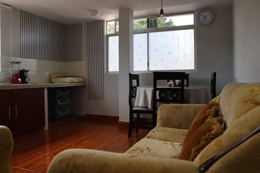 Central apartment, close to everything and very comfortable - Image 1