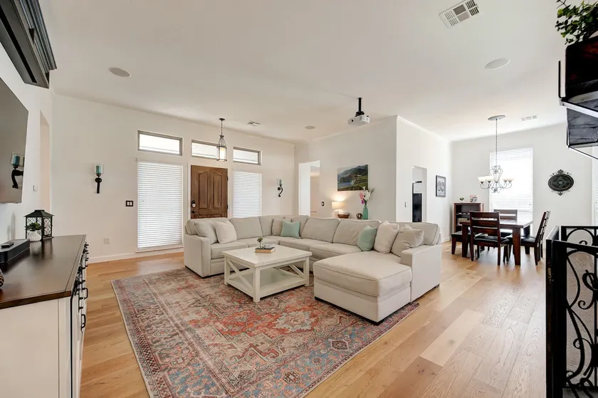 Relaxing Retreat +community pool - Image 1