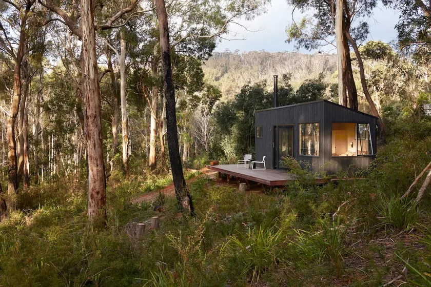 Ribbon Gum Retreat - Image 1
