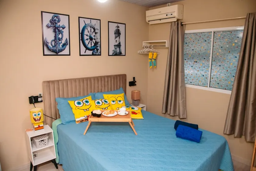 SpongeBob's house with air conditioning and garage - Image 1