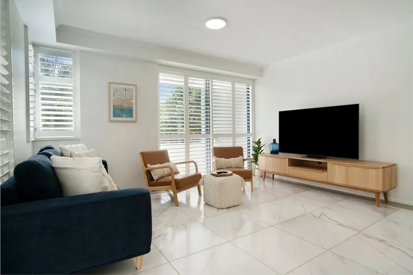 Seaforth at Alex ~ Beachside Coastal Apartment ~ - Image 1