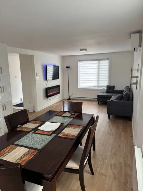 Modern and bright 2 bedroom loft - Image 1