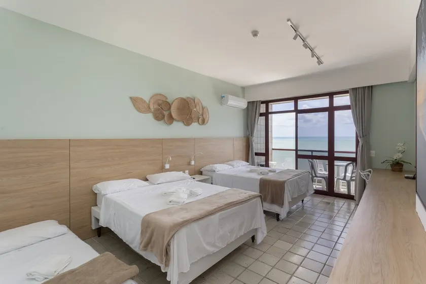 Flat 11th floor on the sand 7 km from the airport - Image 1