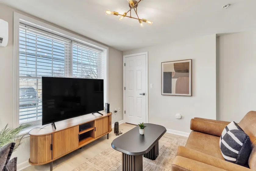 Pet-Friendly 1-Bed, Walk to Fluor Field & Downtown - Image 1